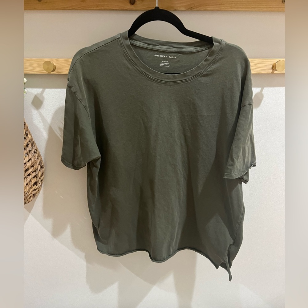 American Eagle tee